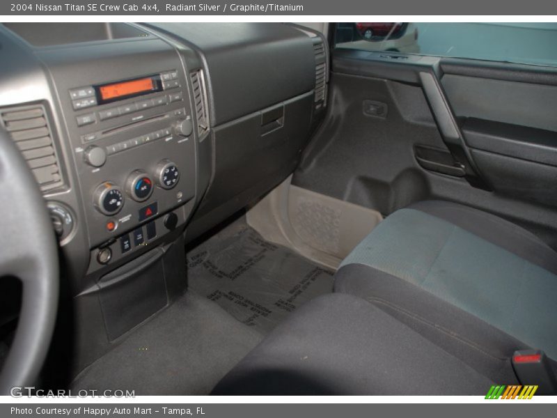 Radiant Silver / Graphite/Titanium 2004 Nissan Titan SE Crew Cab 4x4