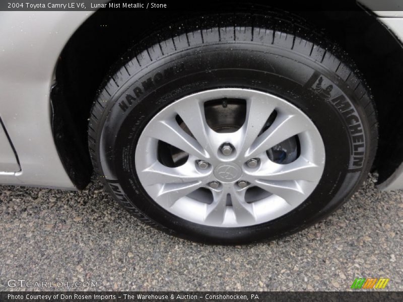 Lunar Mist Metallic / Stone 2004 Toyota Camry LE V6