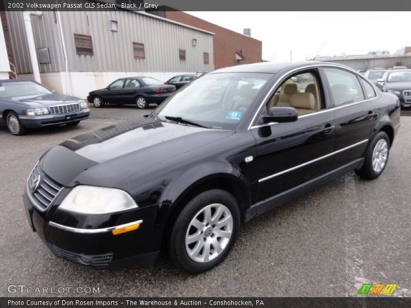 Black / Grey 2002 Volkswagen Passat GLS Sedan