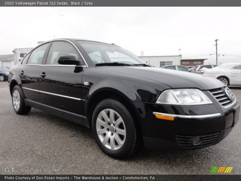 Black / Grey 2002 Volkswagen Passat GLS Sedan