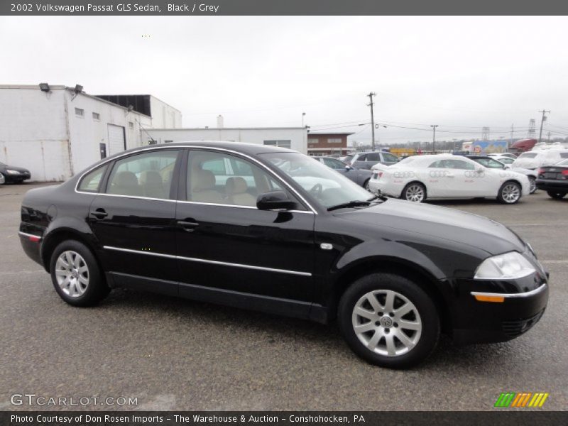 Black / Grey 2002 Volkswagen Passat GLS Sedan