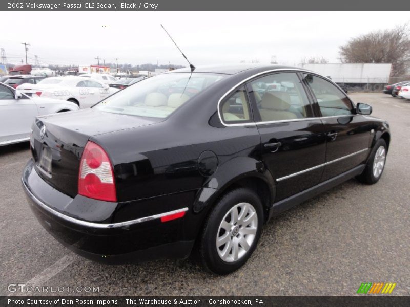 Black / Grey 2002 Volkswagen Passat GLS Sedan