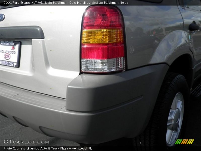 Light Parchment Gold Metallic / Medium Parchment Beige 2001 Ford Escape XLT V6