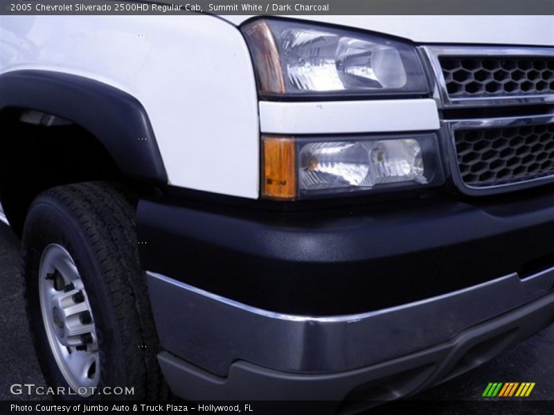 Summit White / Dark Charcoal 2005 Chevrolet Silverado 2500HD Regular Cab