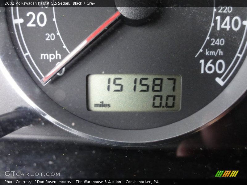 Black / Grey 2002 Volkswagen Passat GLS Sedan