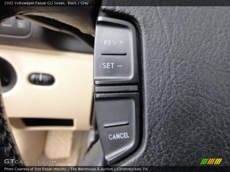 Black / Grey 2002 Volkswagen Passat GLS Sedan