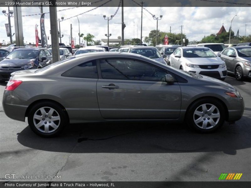 Noble White / Beige 1999 Hyundai Sonata GLS
