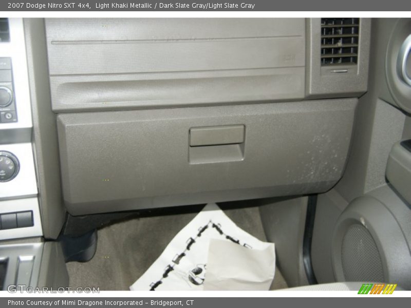 Light Khaki Metallic / Dark Slate Gray/Light Slate Gray 2007 Dodge Nitro SXT 4x4
