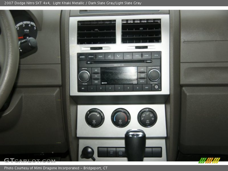 Light Khaki Metallic / Dark Slate Gray/Light Slate Gray 2007 Dodge Nitro SXT 4x4