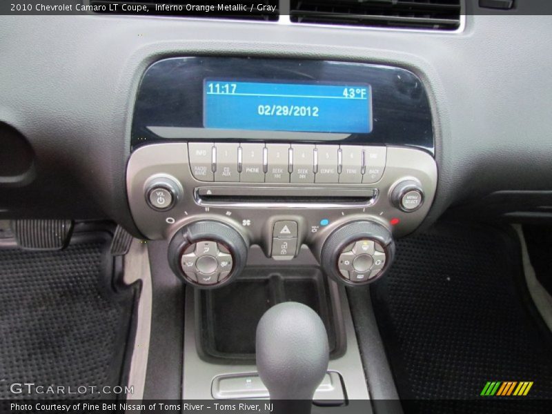 Controls of 2010 Camaro LT Coupe