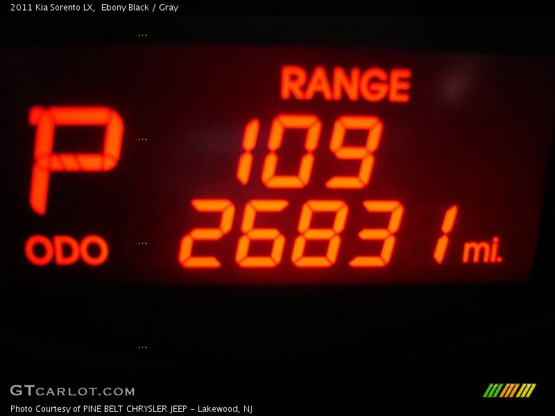 Ebony Black / Gray 2011 Kia Sorento LX