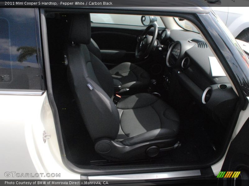 Pepper White / Carbon Black 2011 Mini Cooper S Hardtop