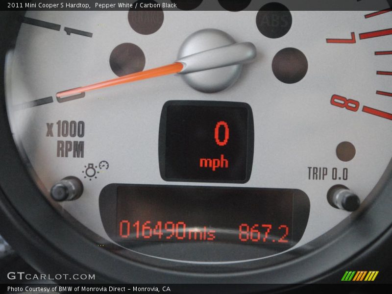 Pepper White / Carbon Black 2011 Mini Cooper S Hardtop