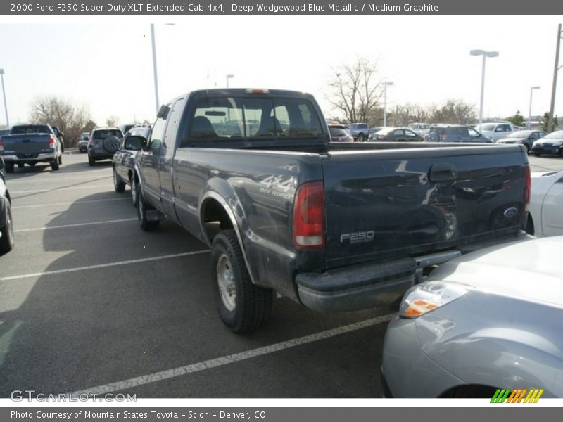 Deep Wedgewood Blue Metallic / Medium Graphite 2000 Ford F250 Super Duty XLT Extended Cab 4x4