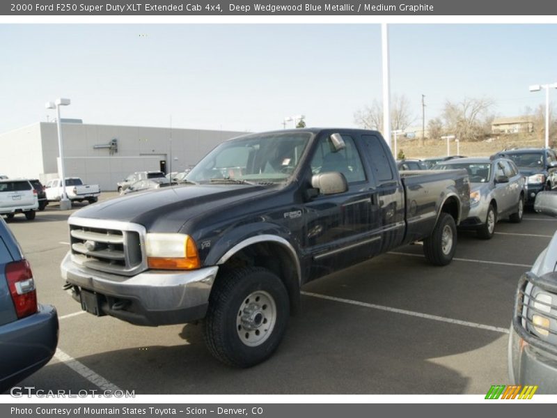 Deep Wedgewood Blue Metallic / Medium Graphite 2000 Ford F250 Super Duty XLT Extended Cab 4x4