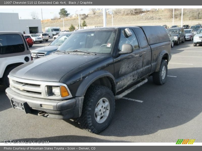 Black / Graphite 1997 Chevrolet S10 LS Extended Cab 4x4