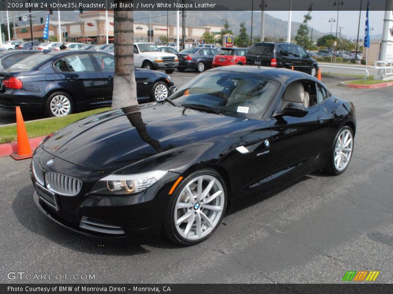 Front 3/4 View of 2009 Z4 sDrive35i Roadster