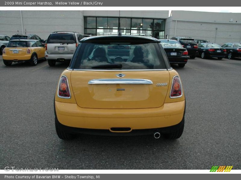 Mellow Yellow / Black/Grey 2009 Mini Cooper Hardtop