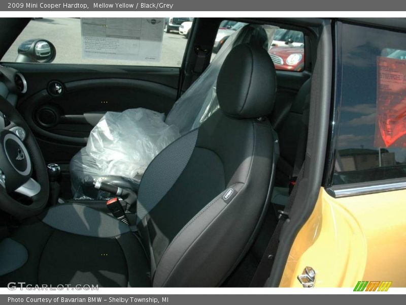 Mellow Yellow / Black/Grey 2009 Mini Cooper Hardtop