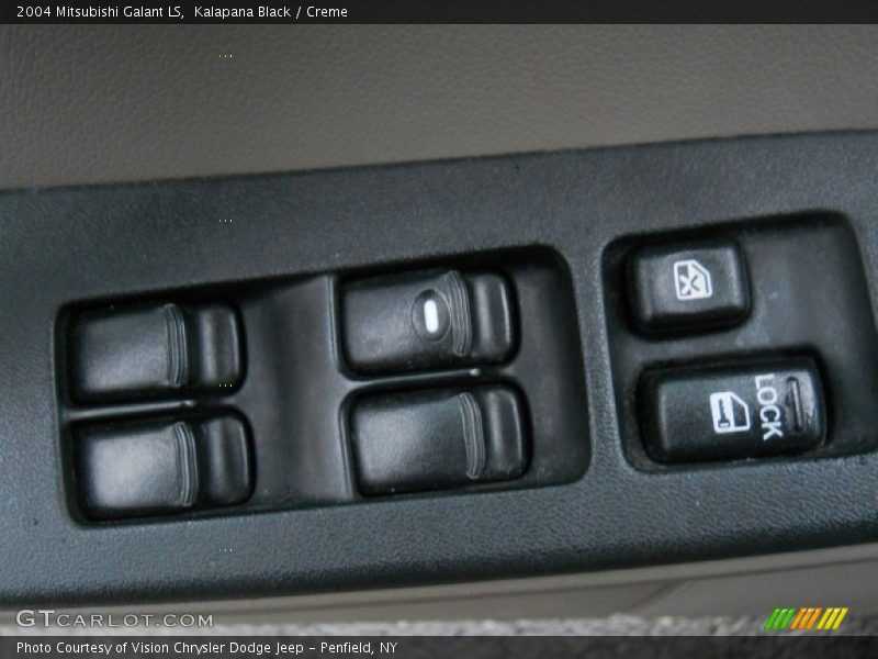 Kalapana Black / Creme 2004 Mitsubishi Galant LS