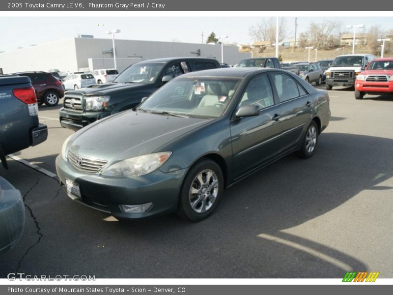Phantom Gray Pearl / Gray 2005 Toyota Camry LE V6