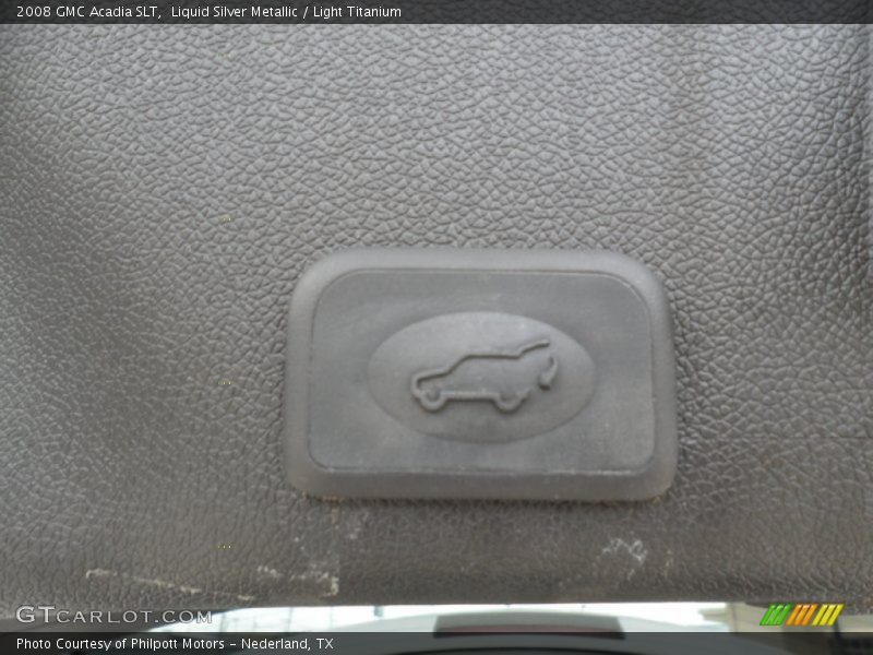 Liquid Silver Metallic / Light Titanium 2008 GMC Acadia SLT