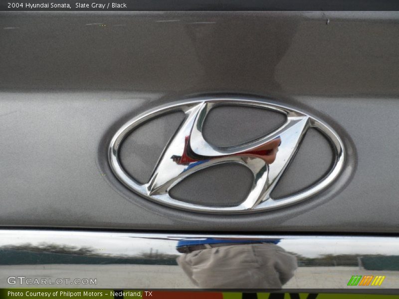 Slate Gray / Black 2004 Hyundai Sonata