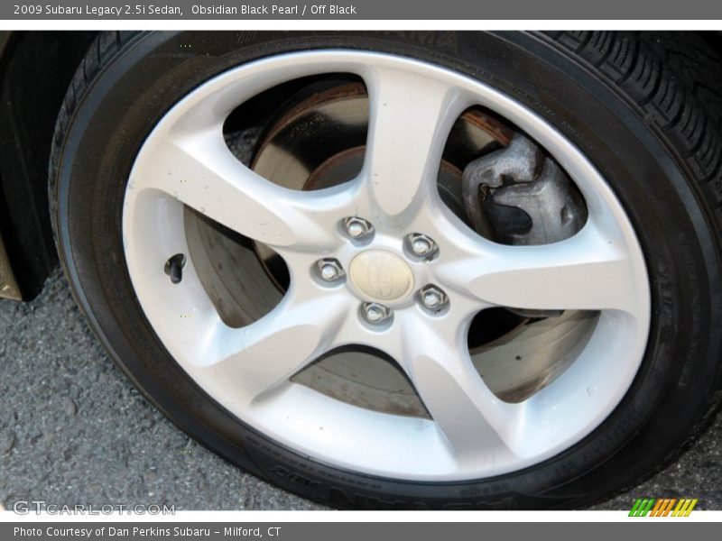 Obsidian Black Pearl / Off Black 2009 Subaru Legacy 2.5i Sedan