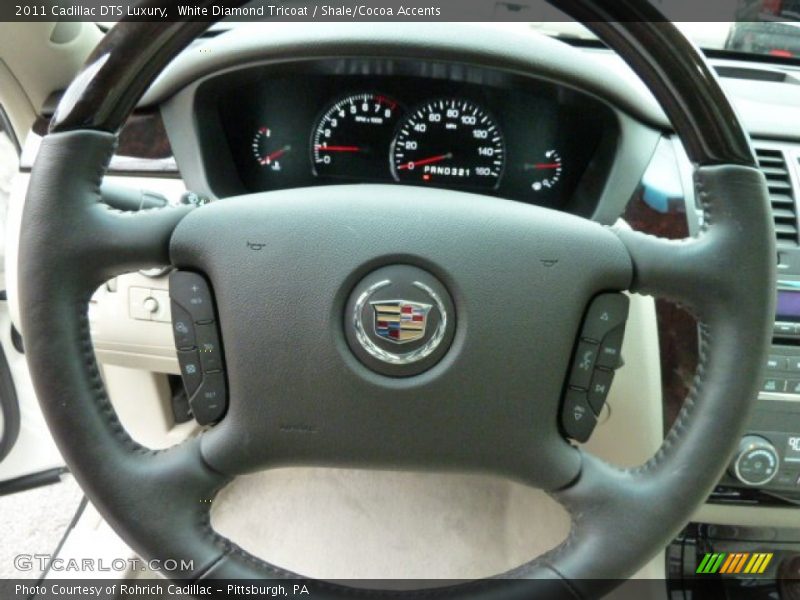 White Diamond Tricoat / Shale/Cocoa Accents 2011 Cadillac DTS Luxury