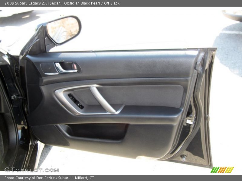 Obsidian Black Pearl / Off Black 2009 Subaru Legacy 2.5i Sedan