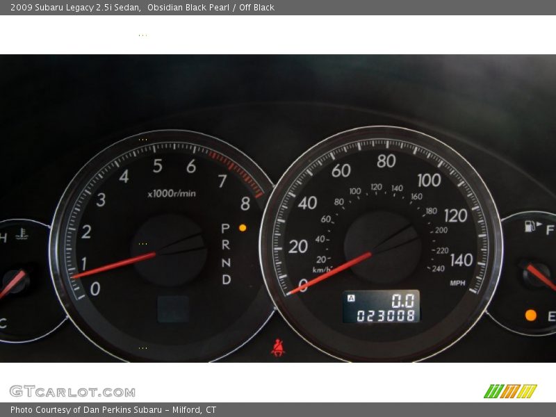 Obsidian Black Pearl / Off Black 2009 Subaru Legacy 2.5i Sedan