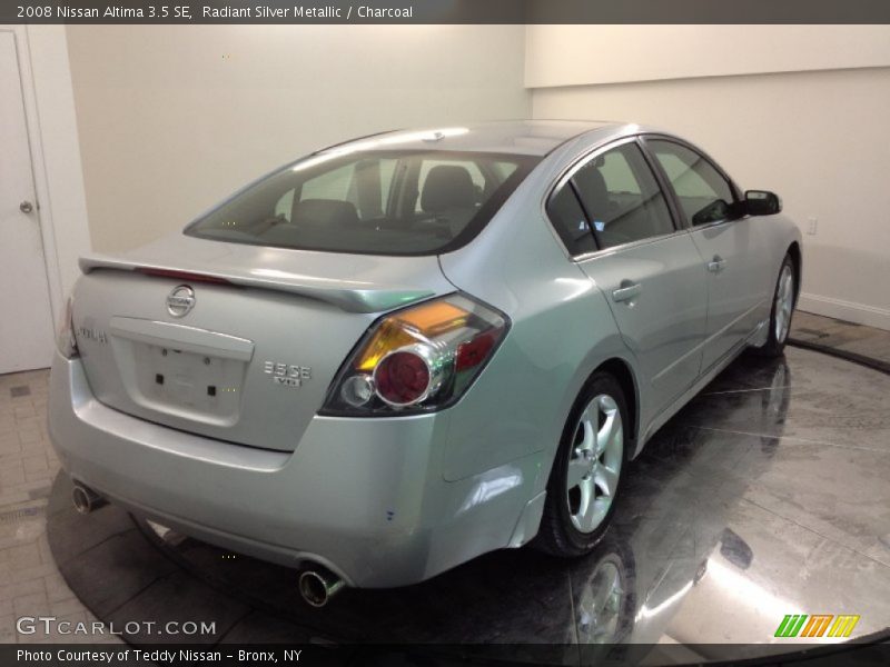 Radiant Silver Metallic / Charcoal 2008 Nissan Altima 3.5 SE