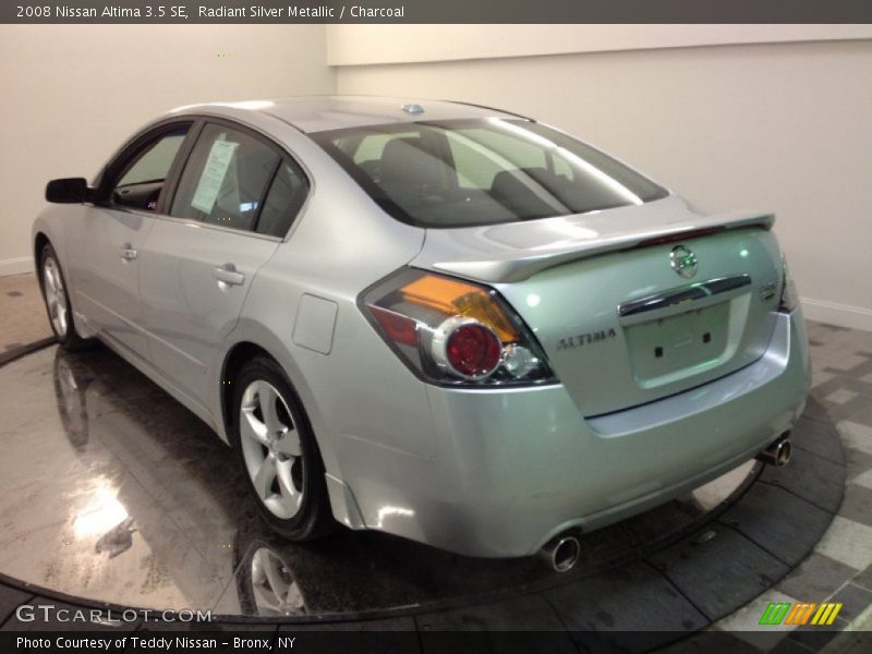 Radiant Silver Metallic / Charcoal 2008 Nissan Altima 3.5 SE