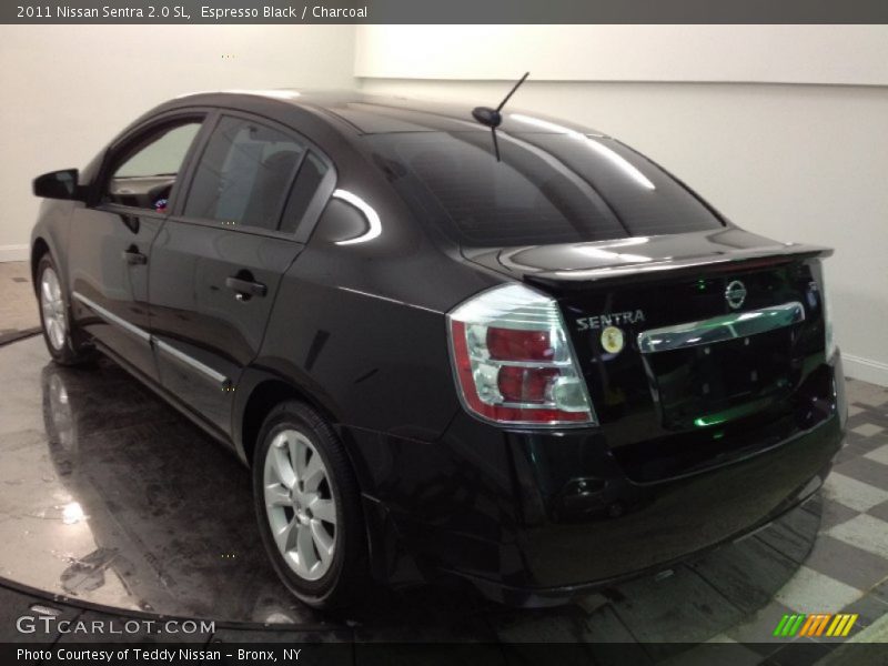 Espresso Black / Charcoal 2011 Nissan Sentra 2.0 SL