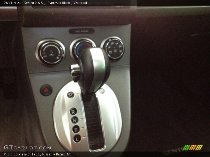 Espresso Black / Charcoal 2011 Nissan Sentra 2.0 SL