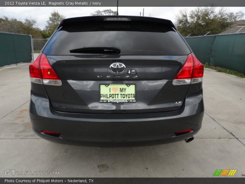 Magnetic Gray Metallic / Ivory 2012 Toyota Venza LE