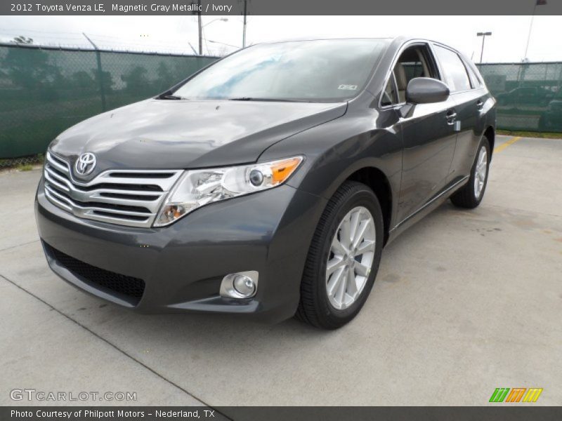 Front 3/4 View of 2012 Venza LE
