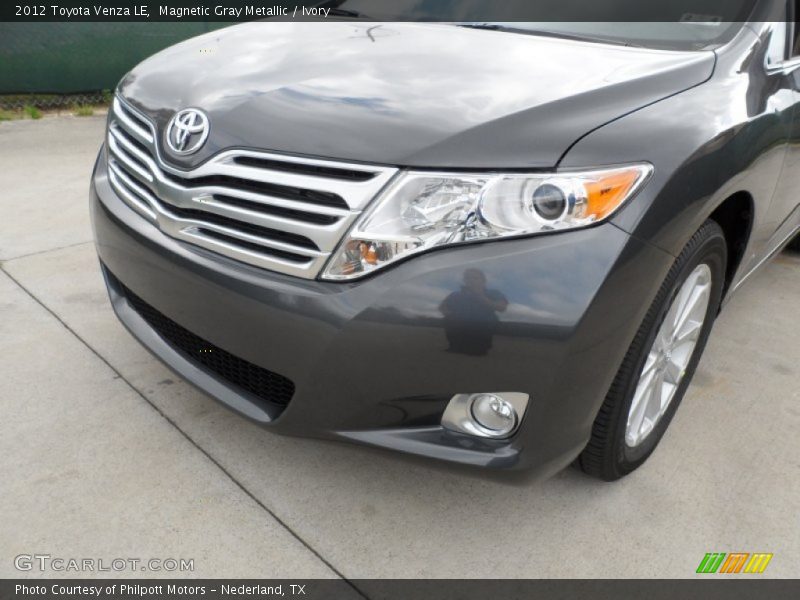 Magnetic Gray Metallic / Ivory 2012 Toyota Venza LE