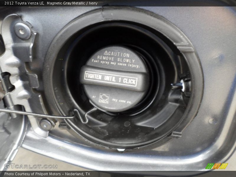 Magnetic Gray Metallic / Ivory 2012 Toyota Venza LE