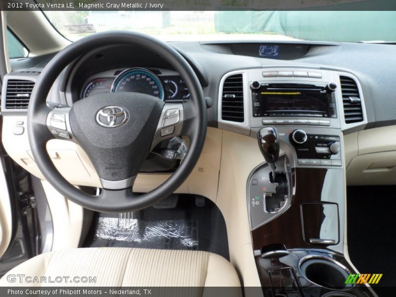 Dashboard of 2012 Venza LE