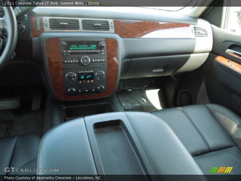 Summit White / Ebony 2011 Chevrolet Tahoe LT 4x4