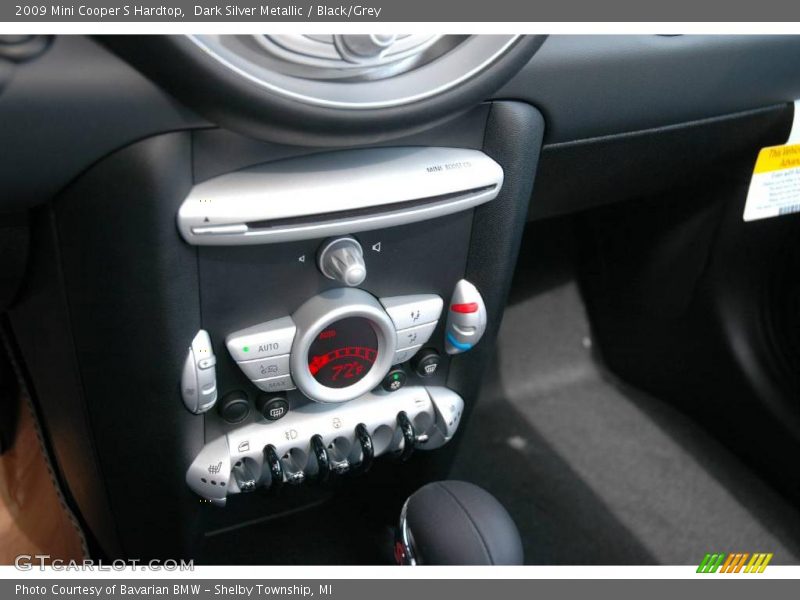 Dark Silver Metallic / Black/Grey 2009 Mini Cooper S Hardtop