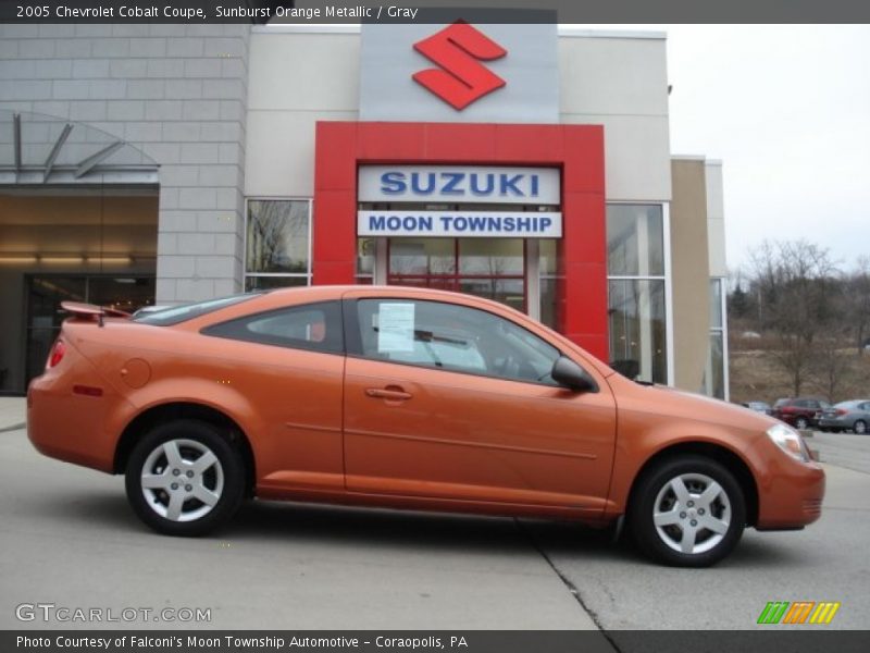 Sunburst Orange Metallic / Gray 2005 Chevrolet Cobalt Coupe