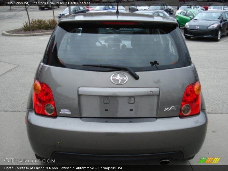 Phantom Gray Pearl / Dark Charcoal 2005 Scion xA
