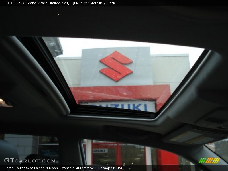 Quicksilver Metallic / Black 2010 Suzuki Grand Vitara Limited 4x4