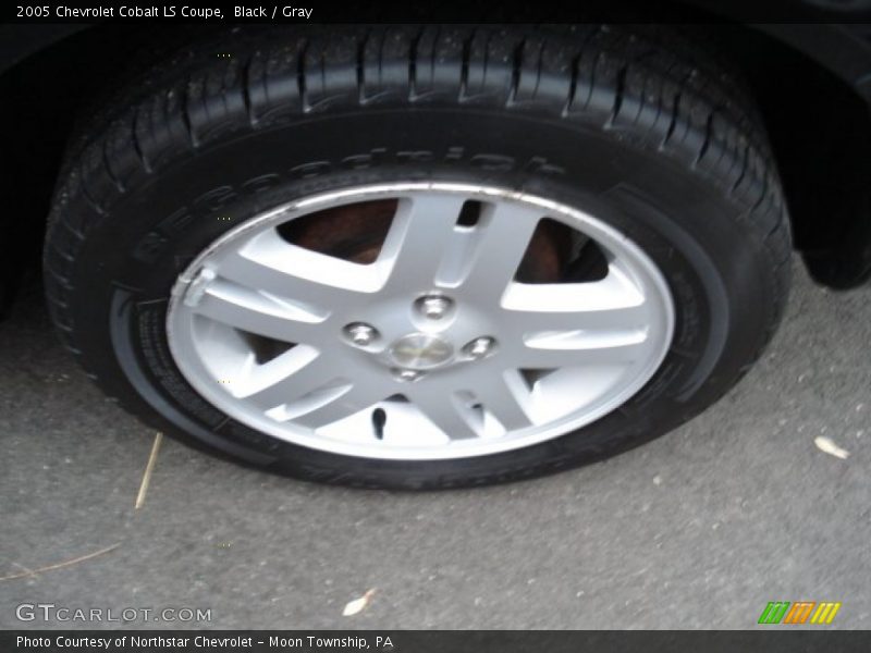 Black / Gray 2005 Chevrolet Cobalt LS Coupe