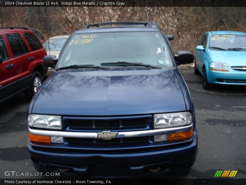 Indigo Blue Metallic / Graphite Gray 2004 Chevrolet Blazer LS 4x4