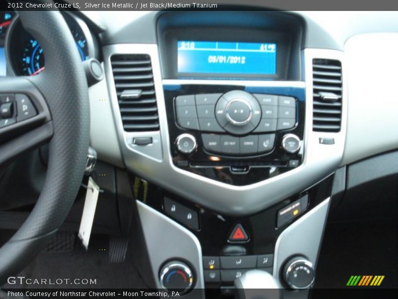 Silver Ice Metallic / Jet Black/Medium Titanium 2012 Chevrolet Cruze LS