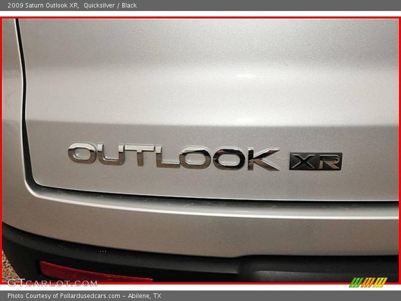 Quicksilver / Black 2009 Saturn Outlook XR