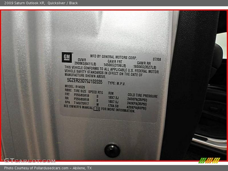 Quicksilver / Black 2009 Saturn Outlook XR